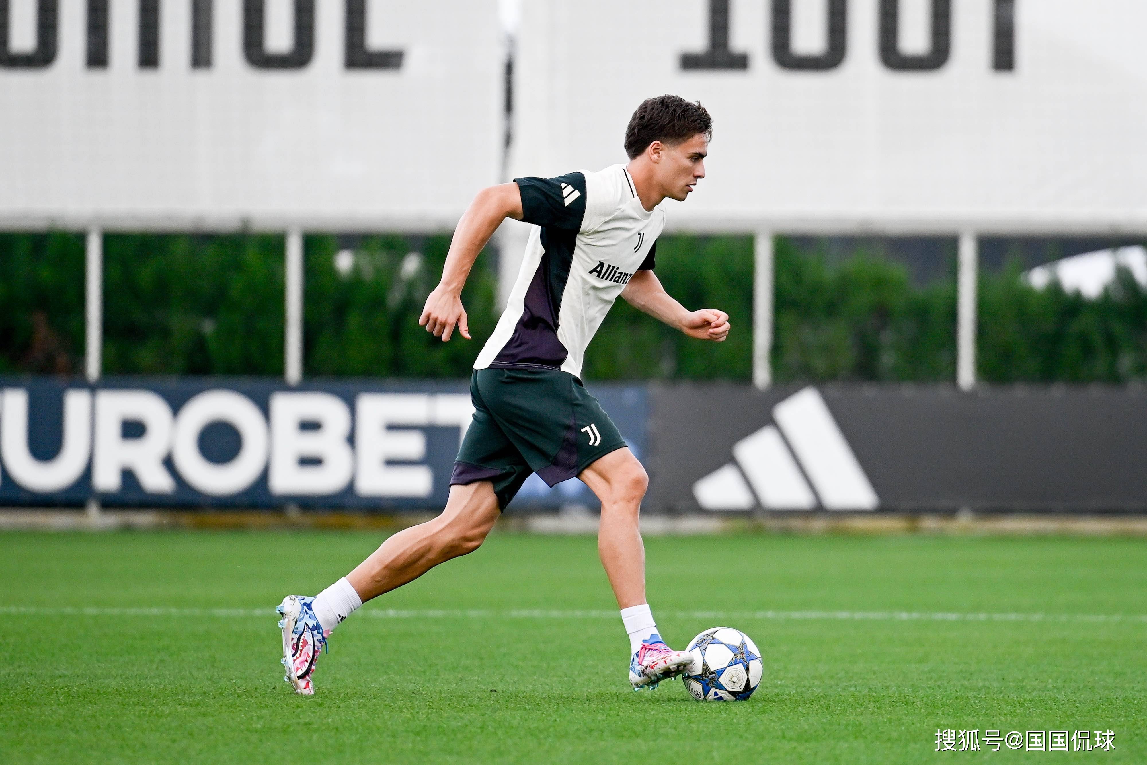 赛地聚焦——欧冠冲刺阶段热度飙升，尤文图斯遗憾出局，信心回归，纪律约束更严格的简单介绍